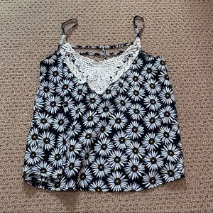 Black tank top with daisies | XS